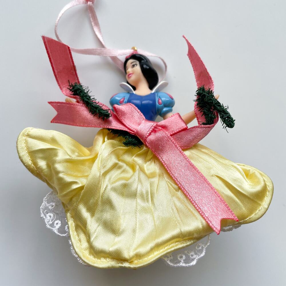 Disney Princess Enesco Snow White Hanging Christmas Ornament